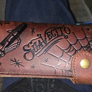 Sauvecito patterned chain wallet